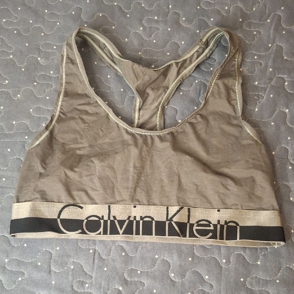Calvin Klein Women's Gray Bralette Sports Bra size medium